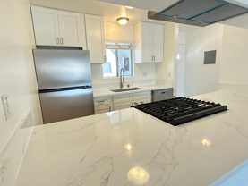 Our Upstairs 2 Bed 2 Bath in Long Beach off of 7th Street is Rent Ready! - Photo 1 of 1