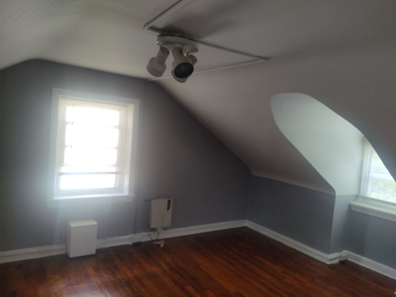 180 E Walnut Ln #E - Photo 6 of 7