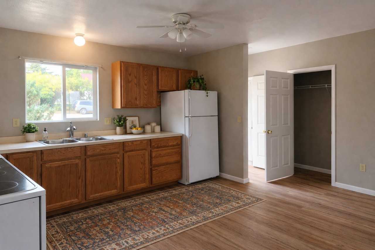 506 Waukesha Ave - Photo 5 of 22