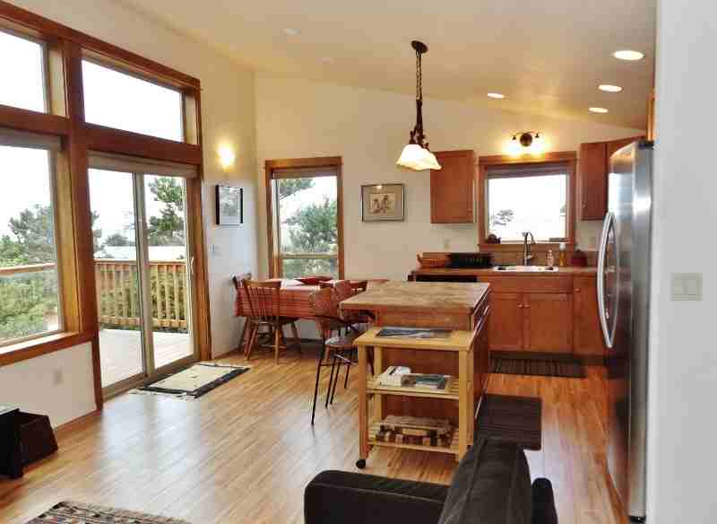 2921 Nw Bayshore Loop - Photo 7 of 28