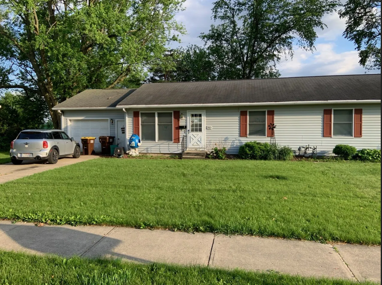 207 W Brayton Rd #B - Photo 2 of 4
