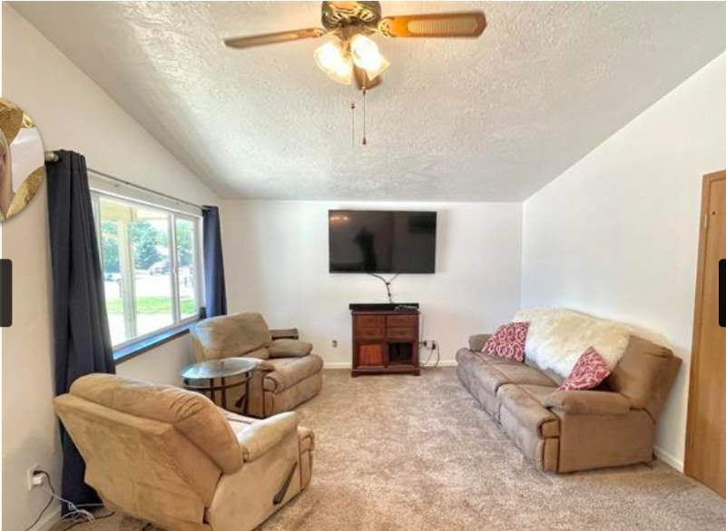 9468 W Edna St - Photo 3 of 8