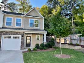 411 Lionel St - Photo 1 of 1