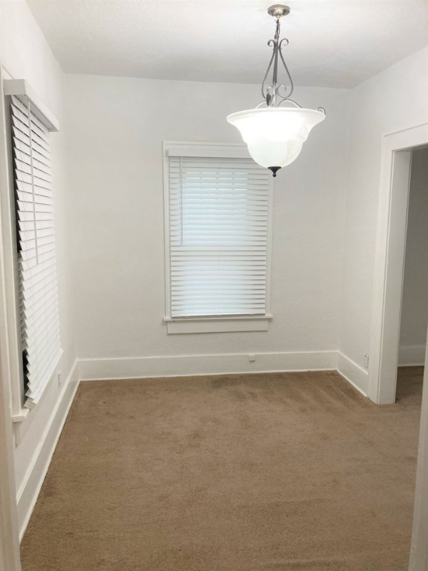 1706 N Jefferson St - Photo 5 of 18