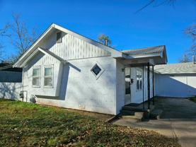 2320 S Olympia Ave - Photo 1 of 1