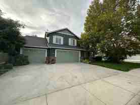 2611 N Wallingford Ave - Photo 1 of 1