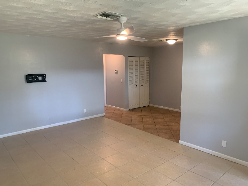 860 Nw 10th Ter #2 - Photo 6 of 15