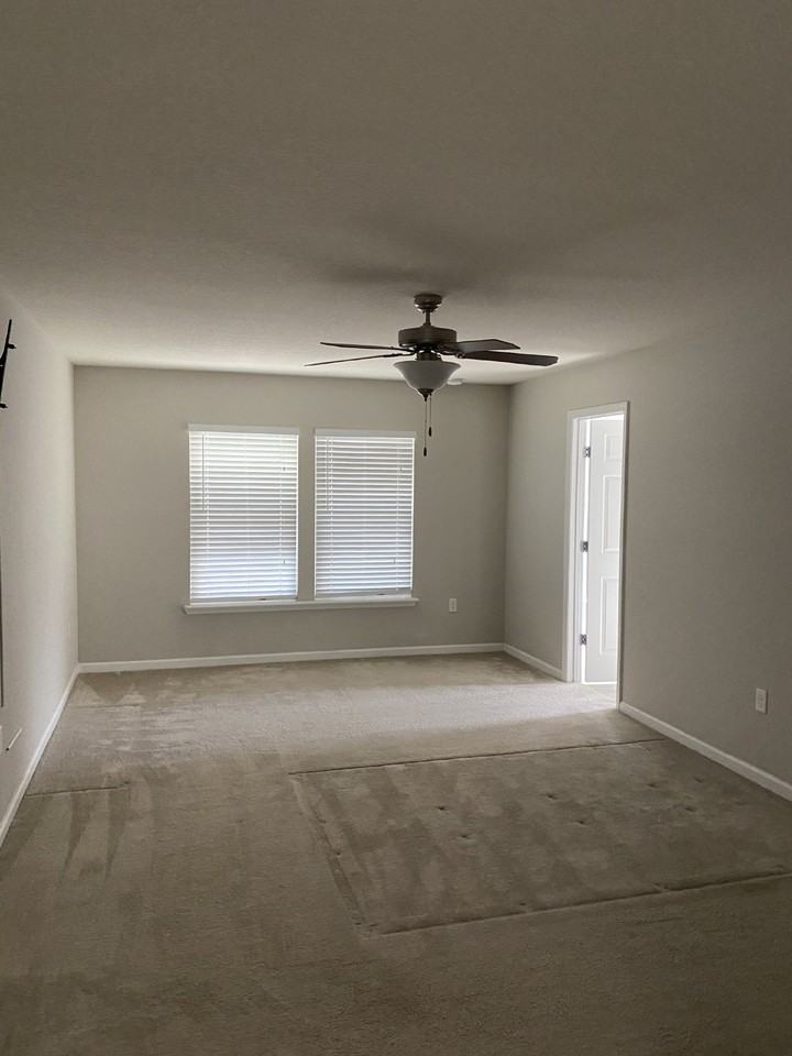 7400 Benes Trl - Photo 4 of 50
