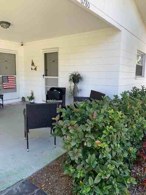 6780 1/2 49th Ave N - Photo 7 of 8