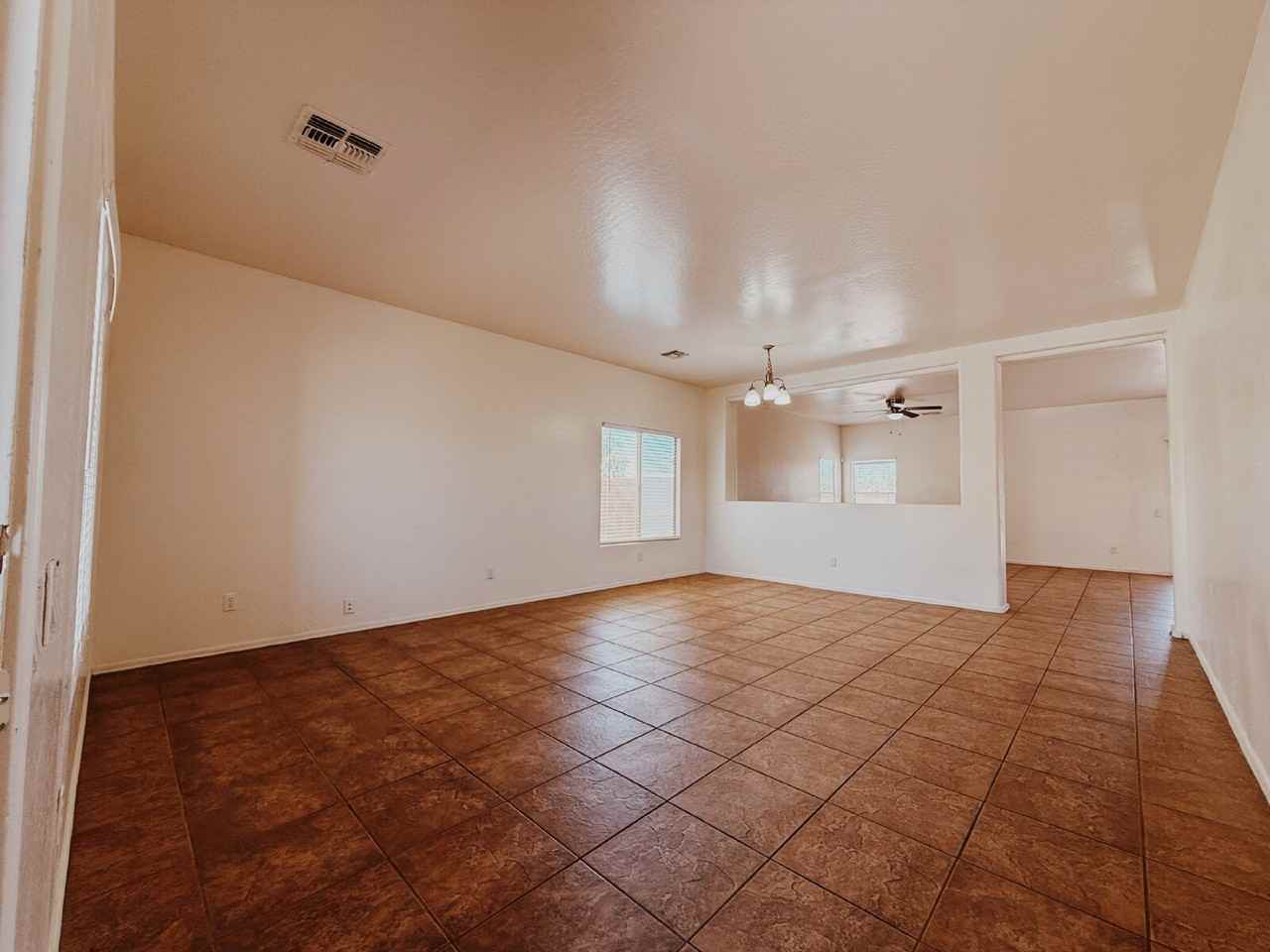906 S 118th Ln - Photo 2 of 40