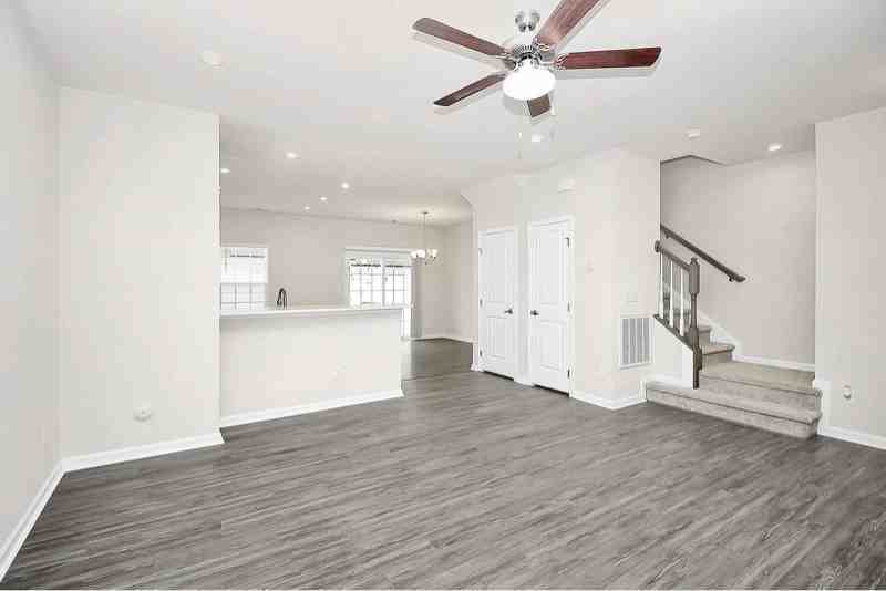 5004 Patton Dr - Photo 5 of 19