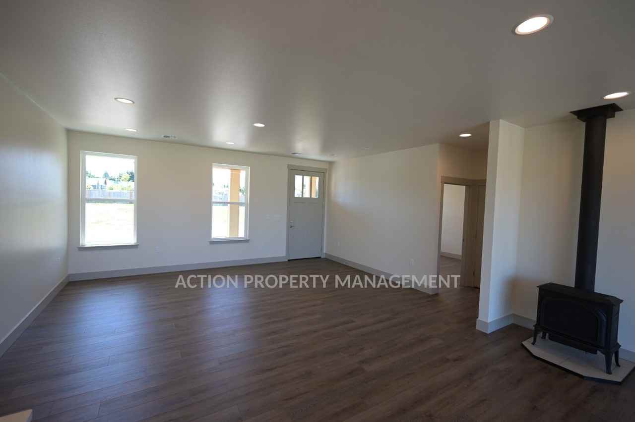 114 Turner Pl - Photo 5 of 25