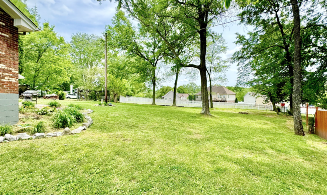 3103 Spring Creek Ct - Photo 2 of 6