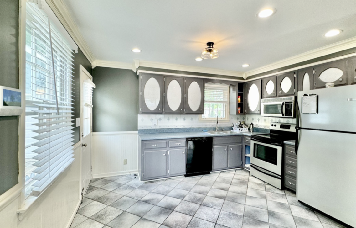 3103 Spring Creek Ct - Photo 4 of 6