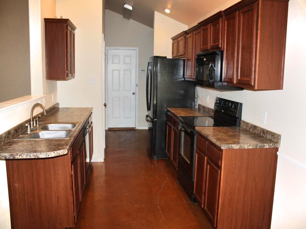 6701 35th St - Photo 3 of 10