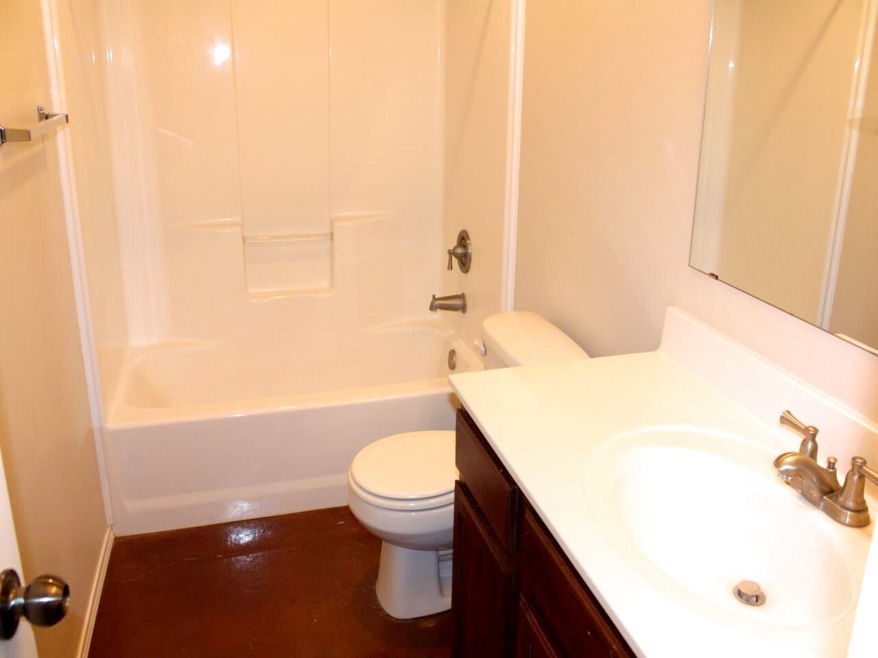 6701 35th St - Photo 6 of 10