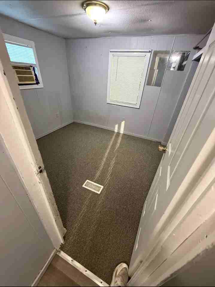 86 Rebeccas Ct - Photo 4 of 8
