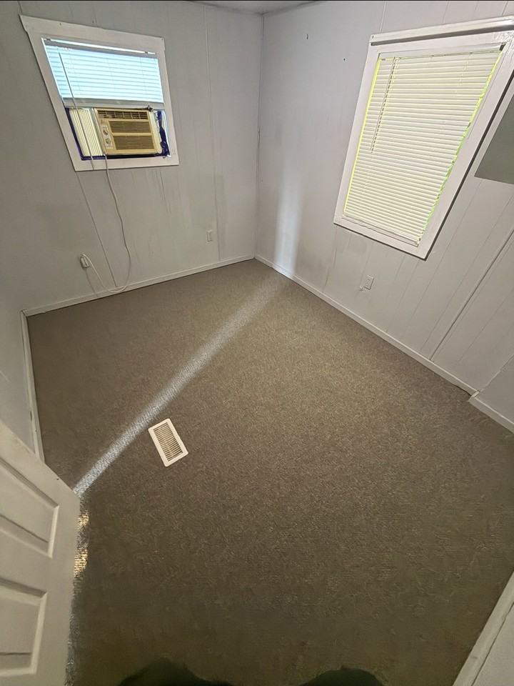 86 Rebeccas Ct - Photo 7 of 8