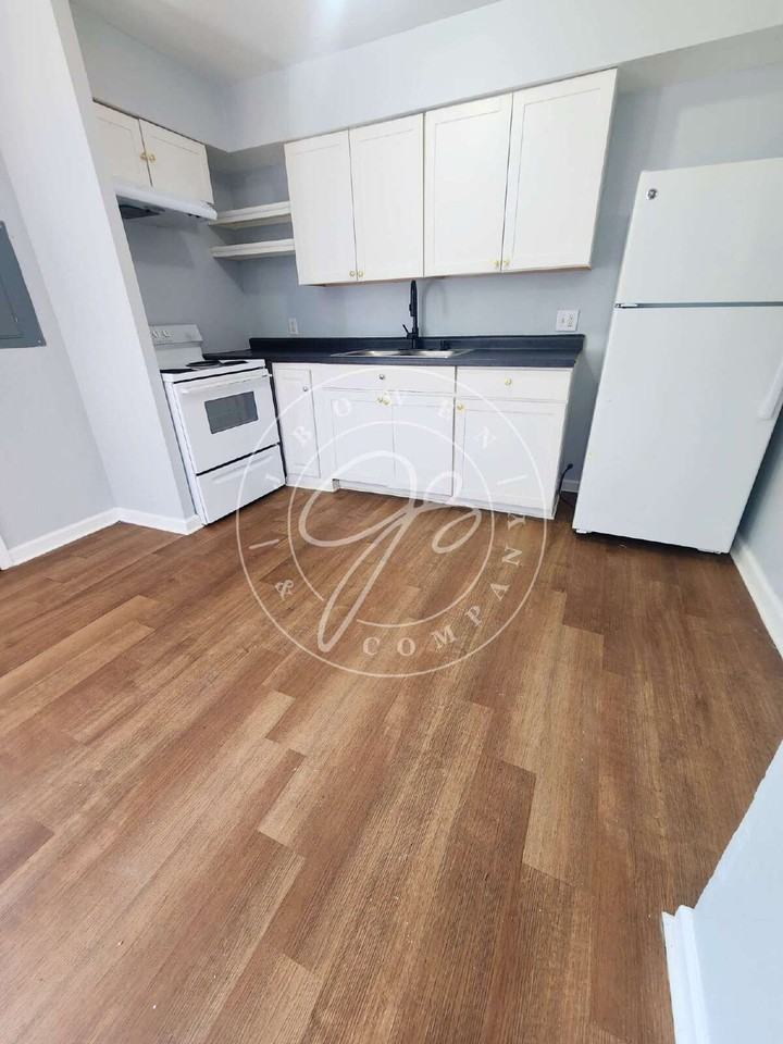 2217 Hickory St - Photo 3 of 16