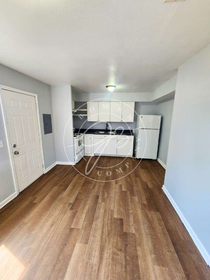 2217 Hickory St - Photo 4 of 16