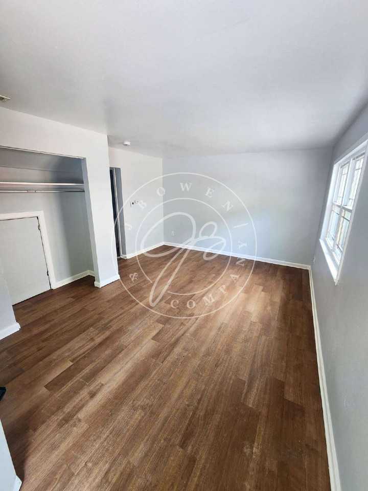 2217 Hickory St - Photo 7 of 16