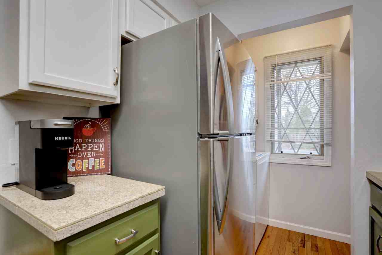 14211 E Hawaii Cir - Photo 5 of 24