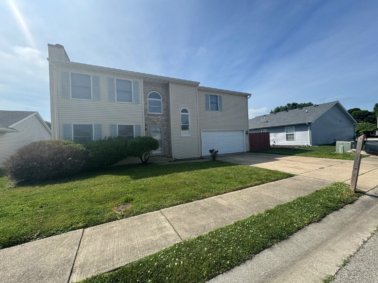 4616 Lily Ln - Photo 2 of 24