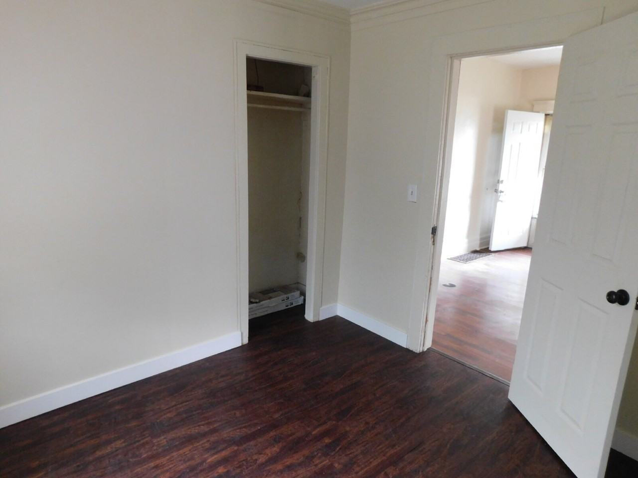 186 Hubbard St #2 - Photo 4 of 7