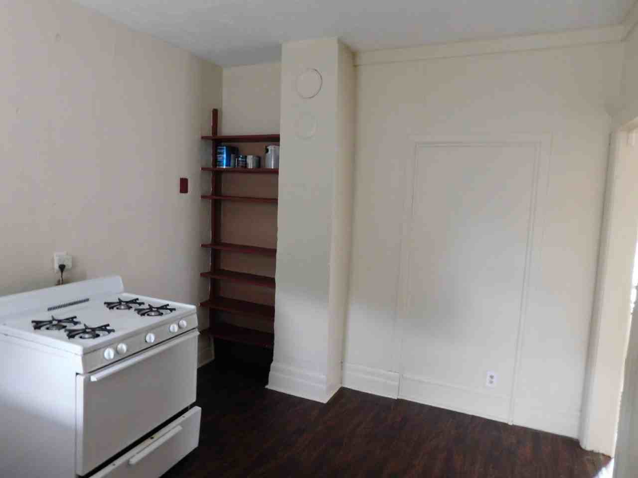 186 Hubbard St #2 - Photo 6 of 7