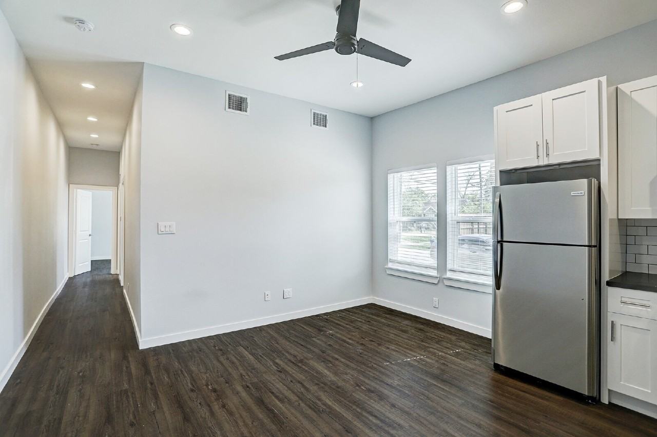 225 N Everton St - Photo 5 of 21