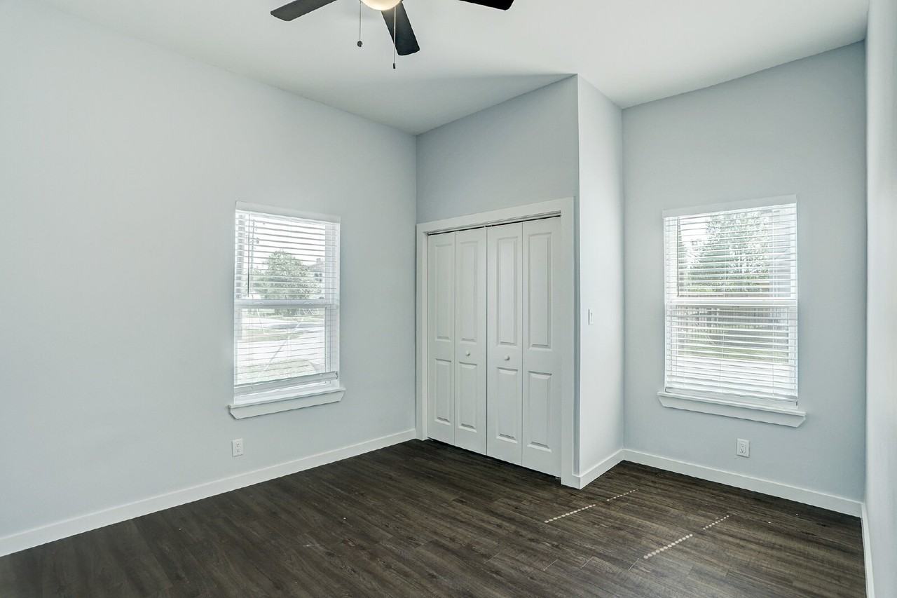 225 N Everton St - Photo 7 of 21