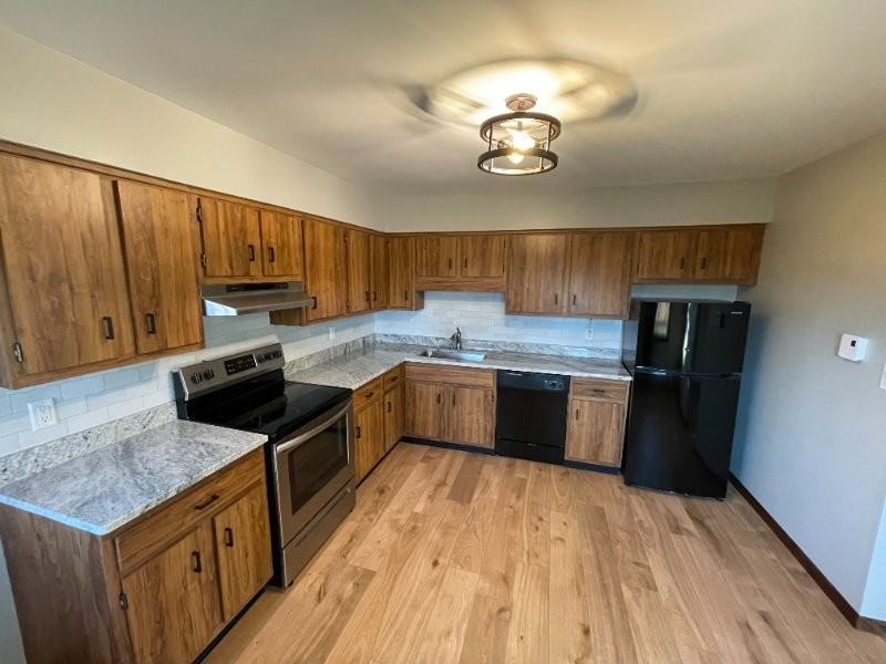 10 Edgewood Ter #1 - Photo 3 of 12