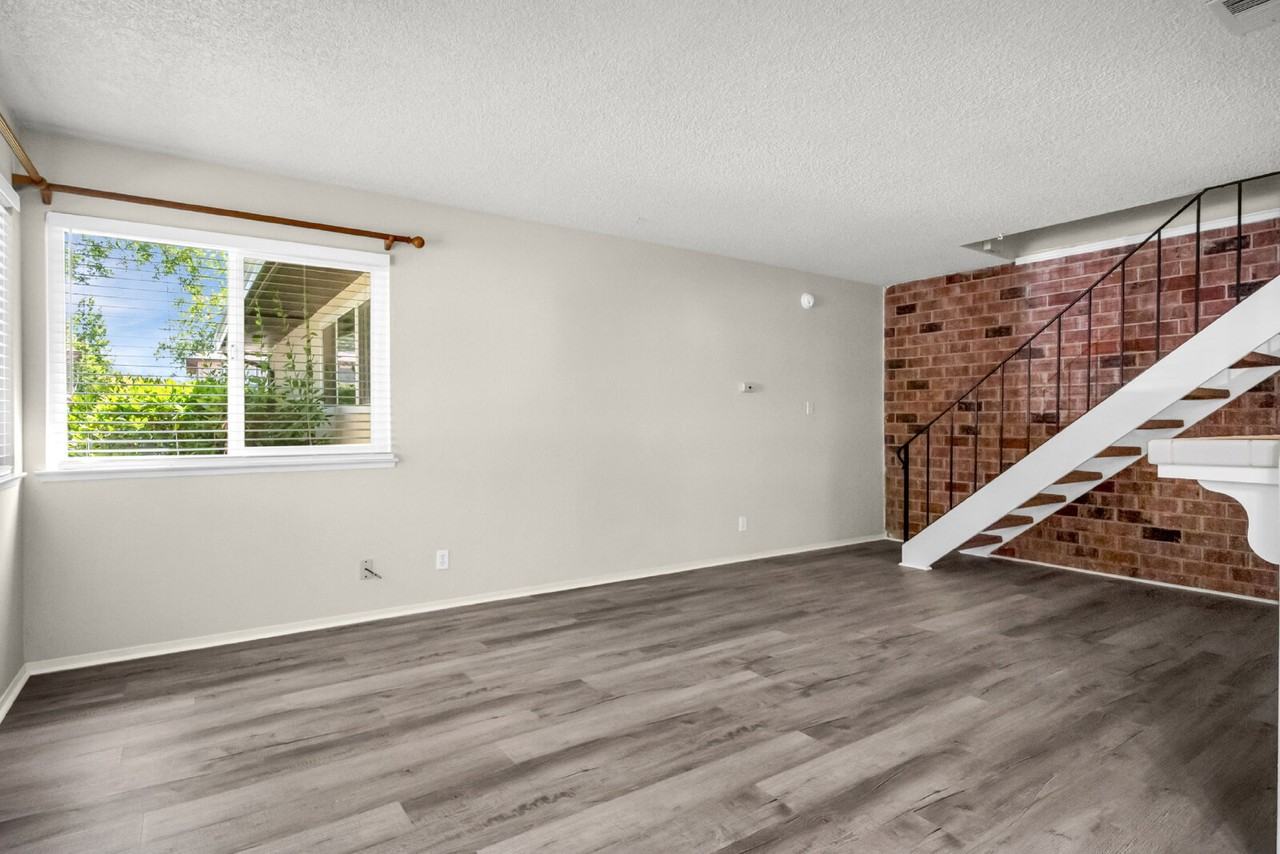 2731 Bidwell St - Photo 4 of 18