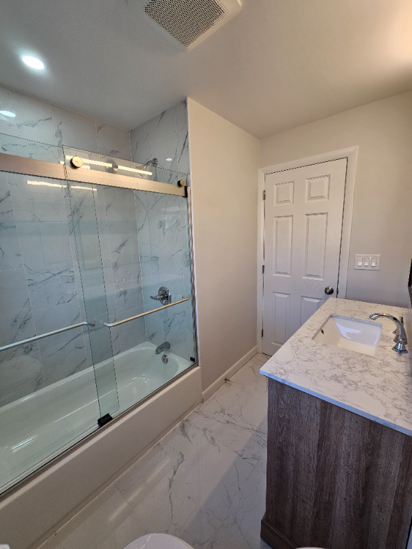 8 Sussex Ln - Photo 2 of 45