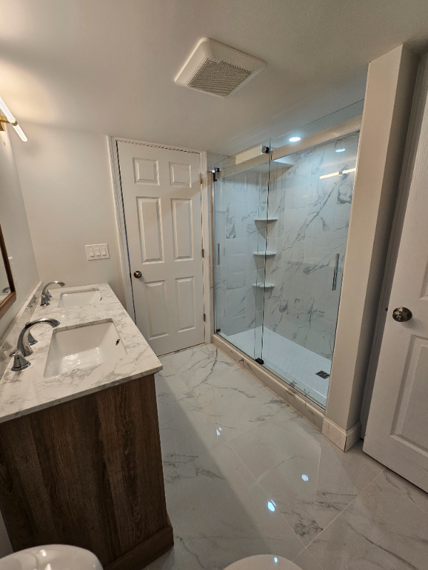 8 Sussex Ln - Photo 3 of 45