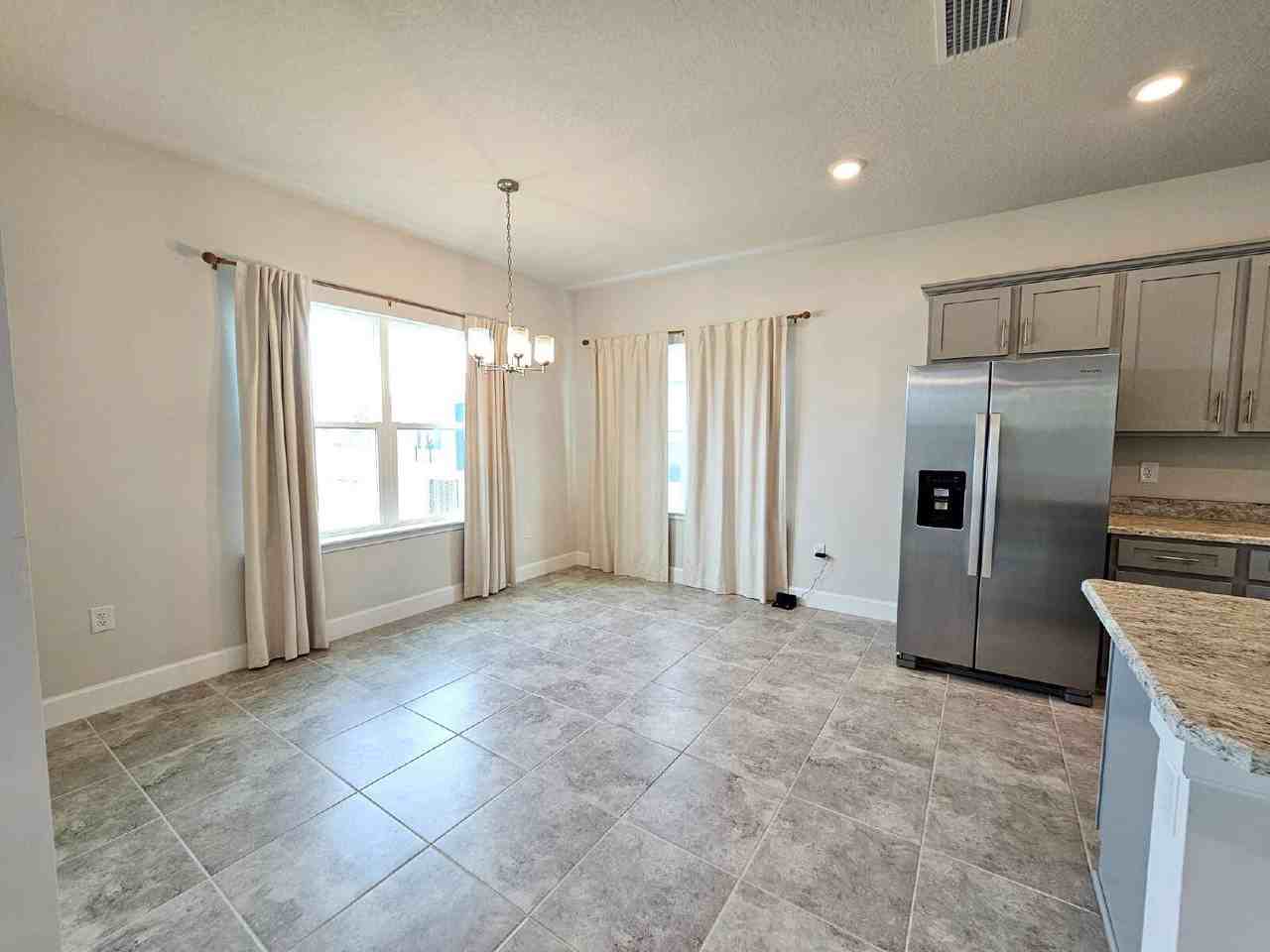 1109 Canfield Cir Se - Photo 7 of 36