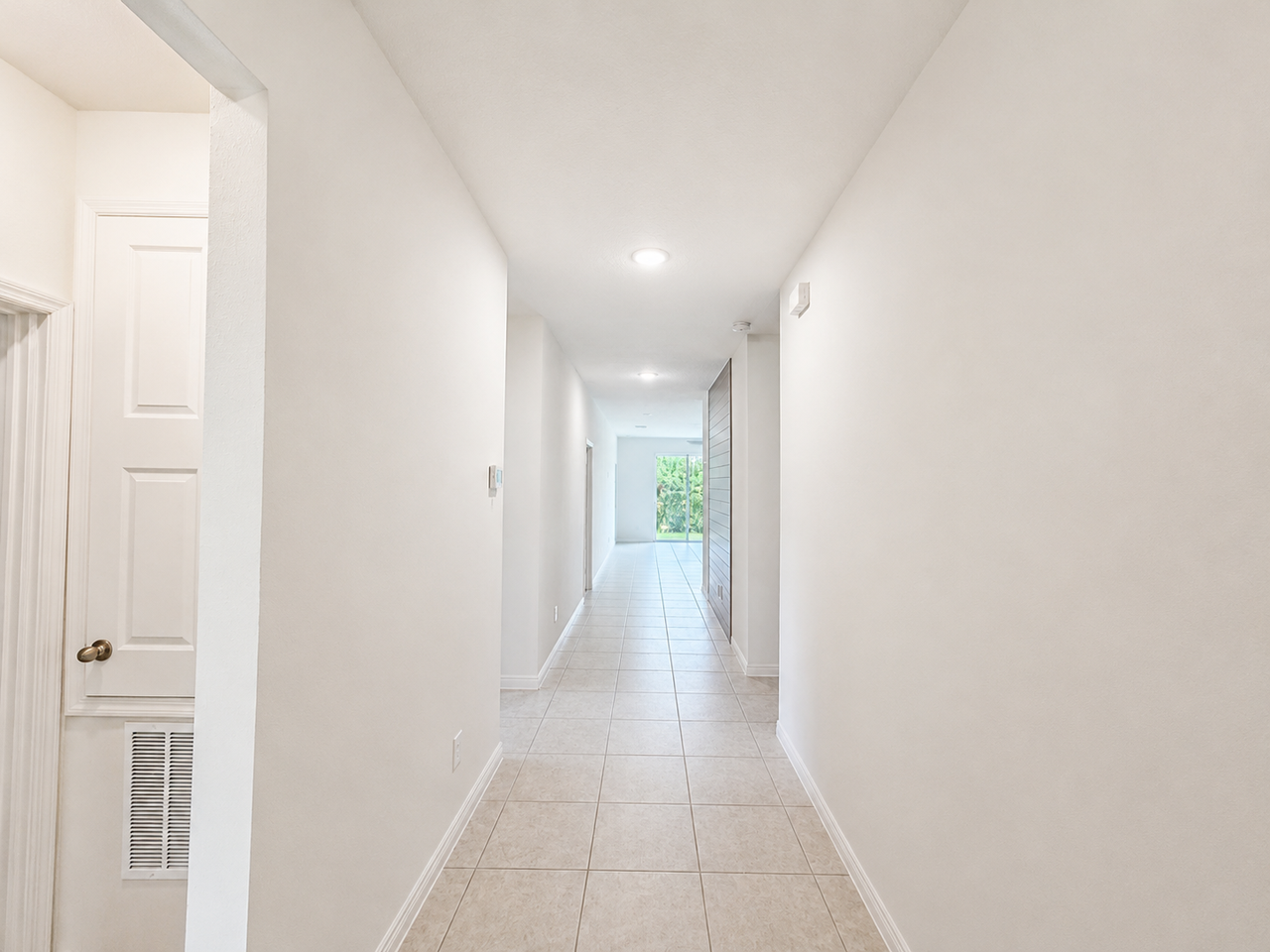 214 Tarpon Bay Blvd - Photo 2 of 13