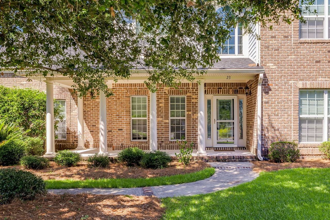 23 Lake Heron Ct W - Photo 2 of 50