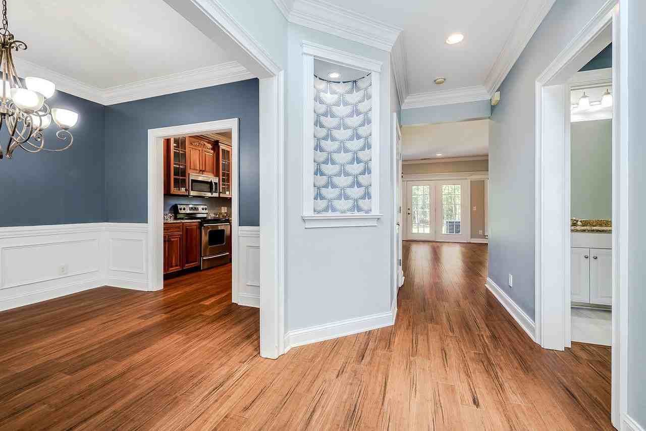 23 Lake Heron Ct W - Photo 5 of 50
