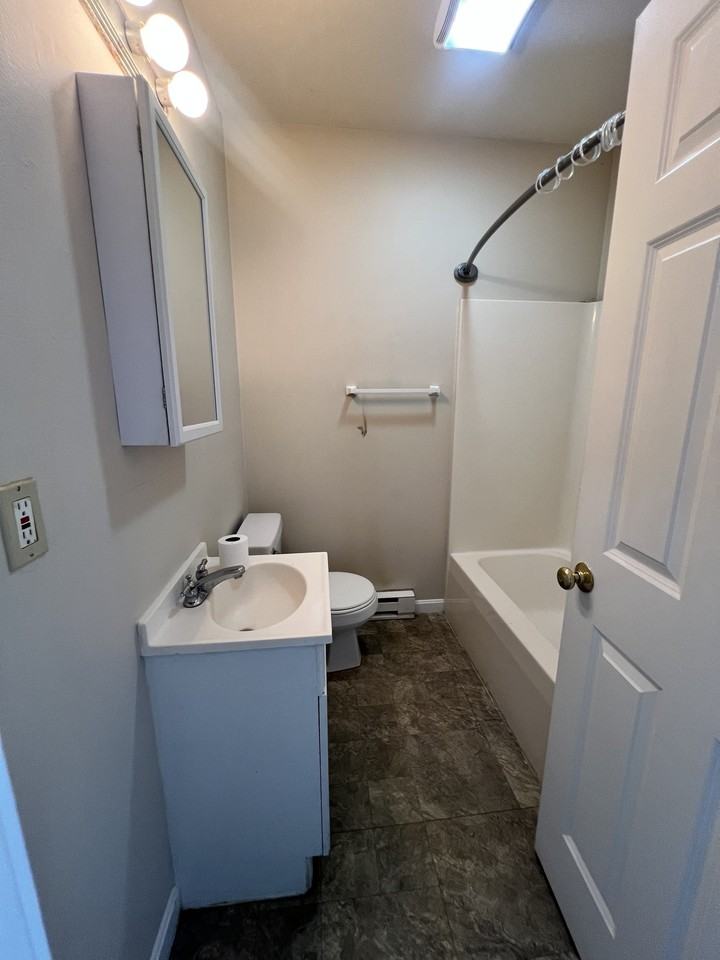 24 Mount Pleasant Ave #2 - Photo 5 of 6