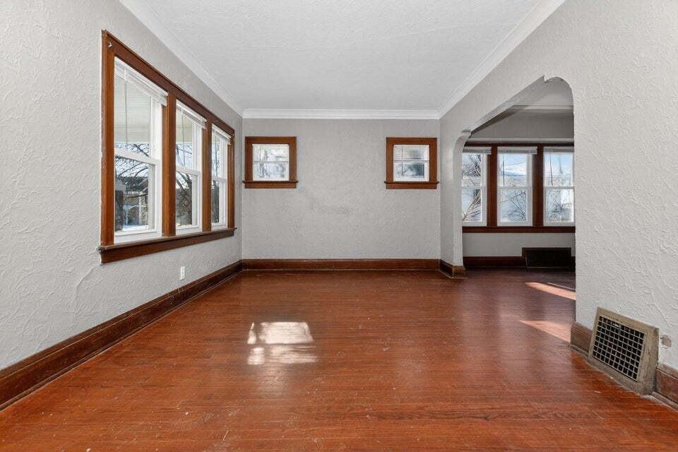 5331 N 37th St - Photo 6 of 18