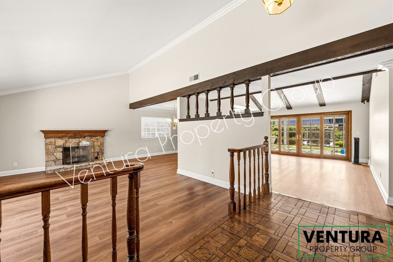 5854 Fasley Ave - Photo 3 of 39