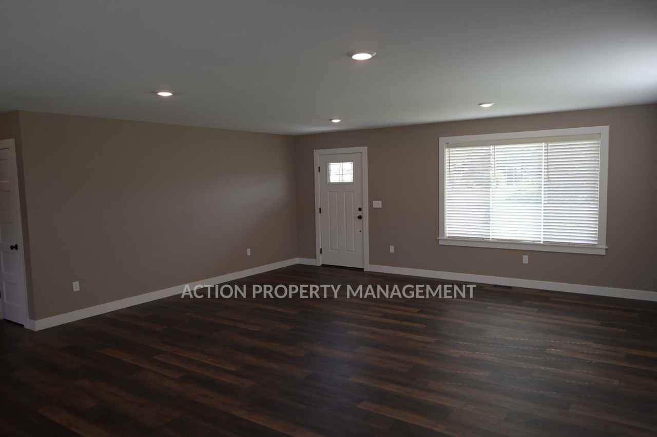 41 Victoria View St - Photo 4 of 27