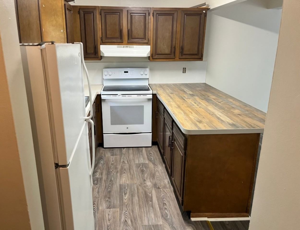 636 Portage Lakes Dr - Photo 4 of 8