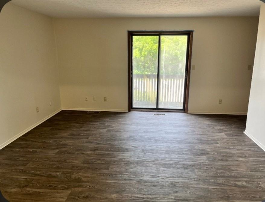 636 Portage Lakes Dr - Photo 5 of 8