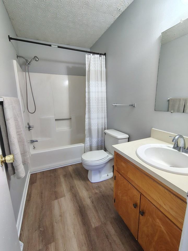 36 Ferguson Dr - Photo 5 of 7
