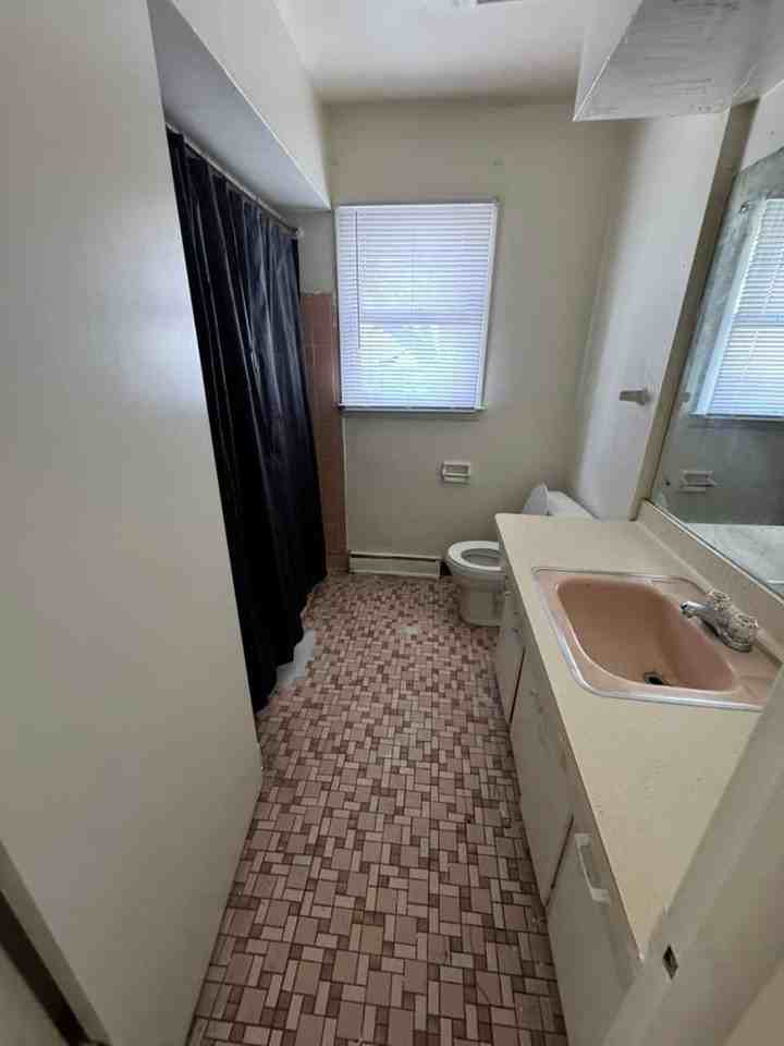 6426 N 87th St #1 - Photo 6 of 8