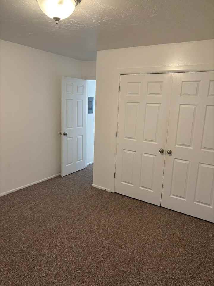 1732 W Melville Cir #1 - Photo 6 of 9