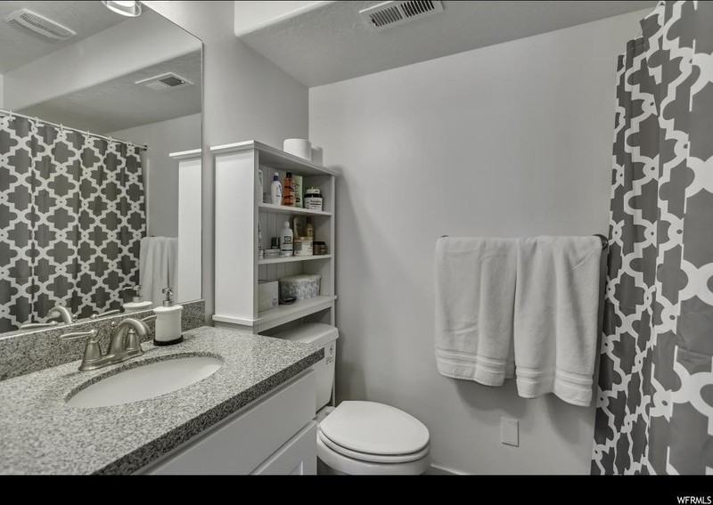 569 Lewski Ln #1 - Photo 4 of 22