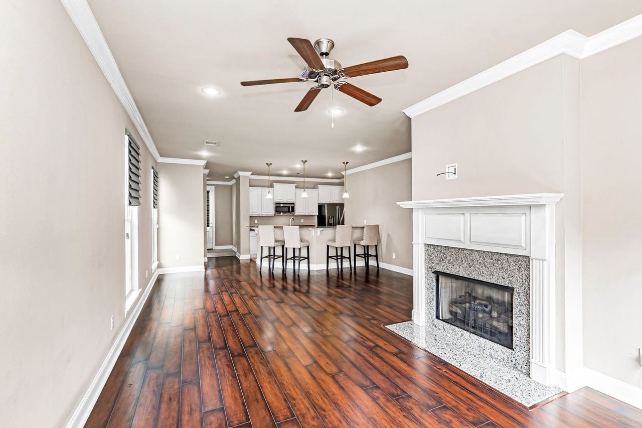 18177 Pinehurst Dr - Photo 4 of 19